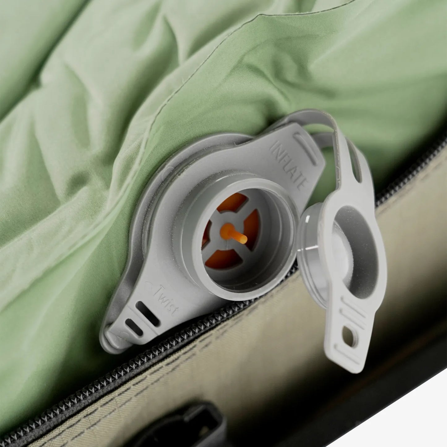 Carbon Fiber Lightweight Rooftop Tent