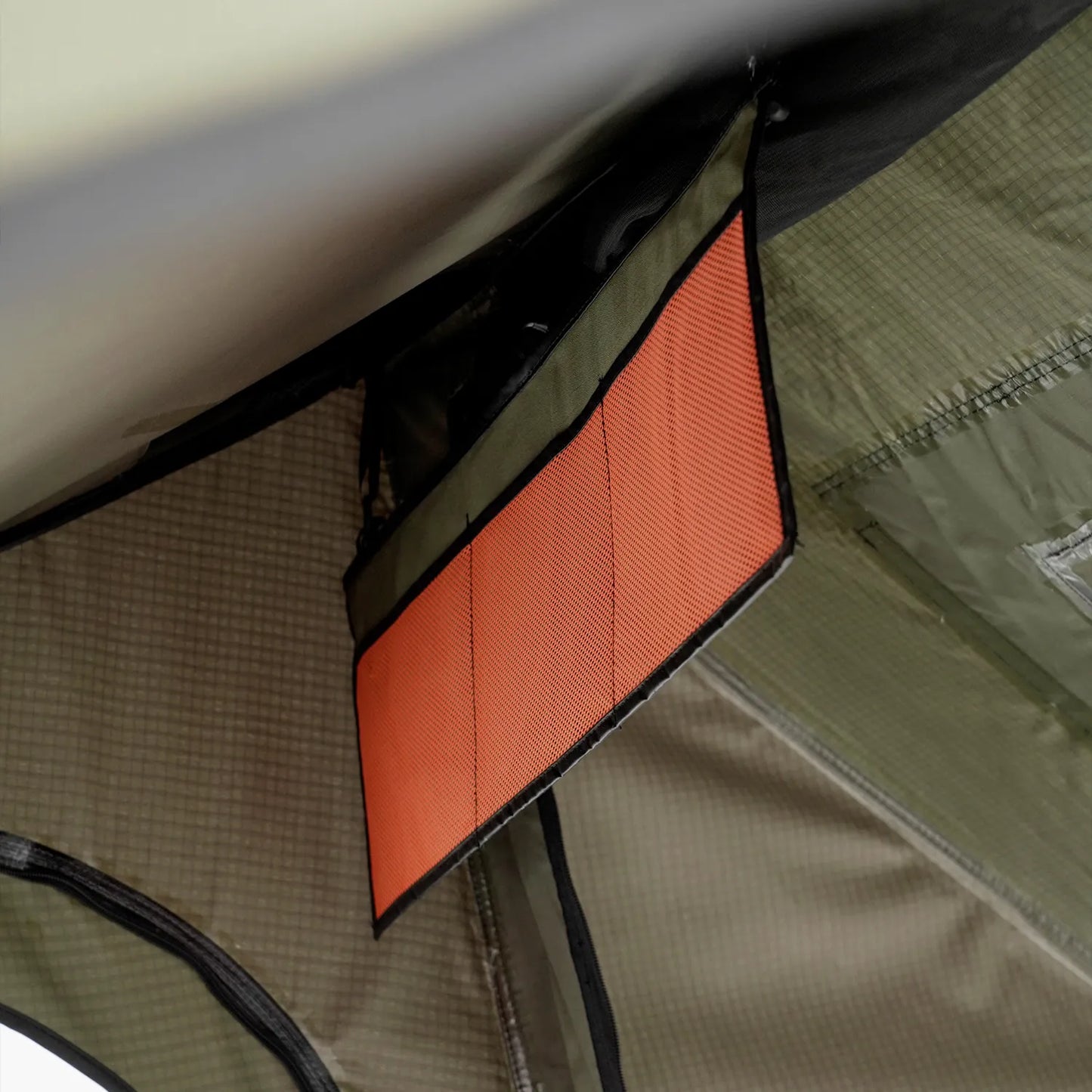 Carbon Fiber Lightweight Rooftop Tent