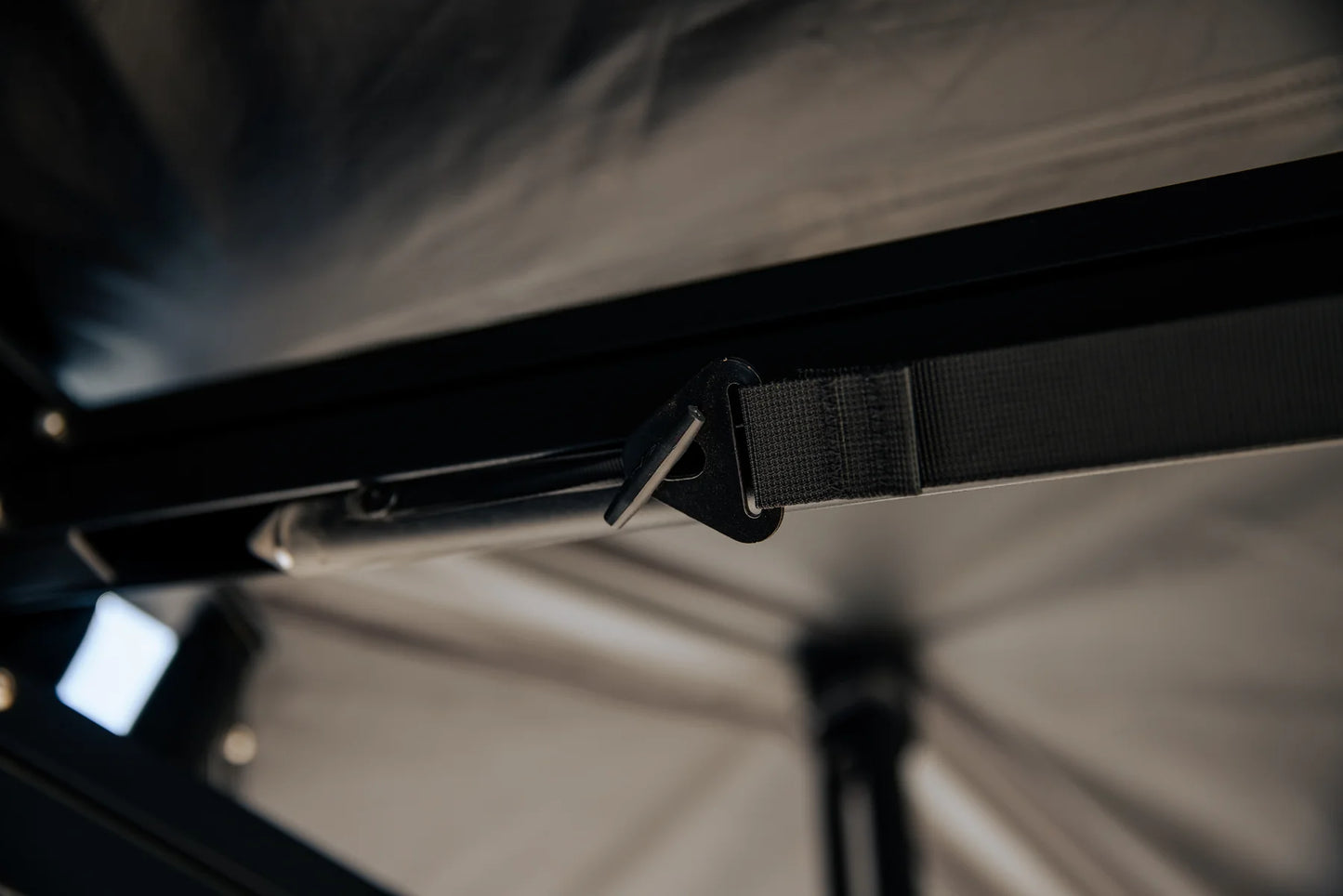 ARC 270 Vehicle Awning